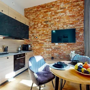 apartamenty-loft-prusa-2a.hotelswroclaw.com/